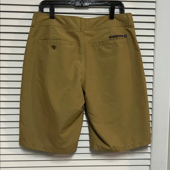 Quiksilver Amphibians Men's Dark Khaki Flat Front Shorts - Picture 2 of 5